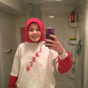 Meet your Posher, Max